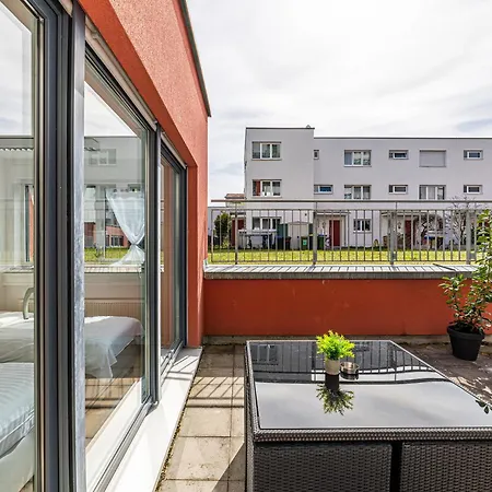 Divia - Lichtdurchflutete 3-zimmer Mit Terrasse - Zentral - Fuer Familien Und Geschaeftsreisende