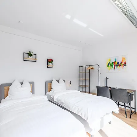 Divia - Lichtdurchflutete 3-zimmer Mit Terrasse - Zentral - Fuer Familien Und Geschaeftsreisende Apartman