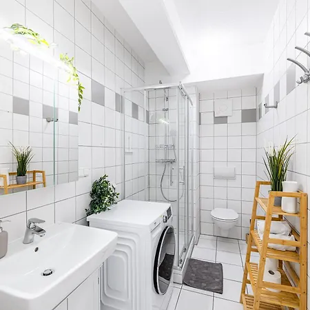 Divia - Lichtdurchflutete 3-zimmer Mit Terrasse - Zentral - Fuer Familien Und Geschaeftsreisende Apartman *